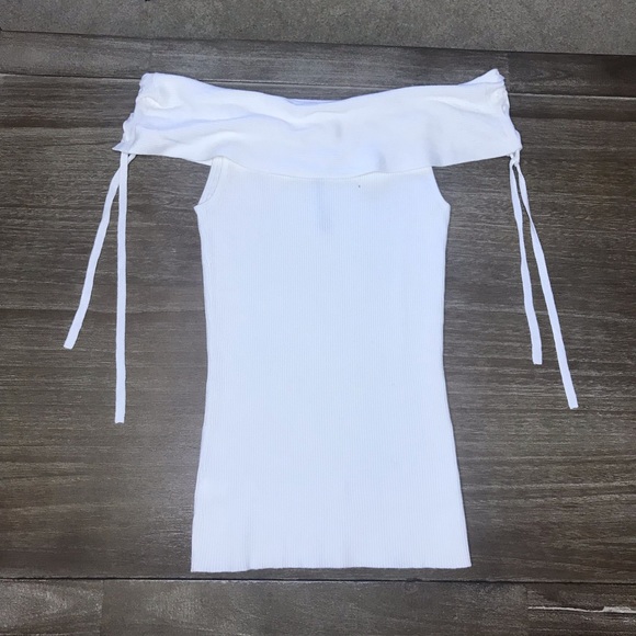 NWOT Express Off Shoulder Sweater Top - Picture 4 of 5